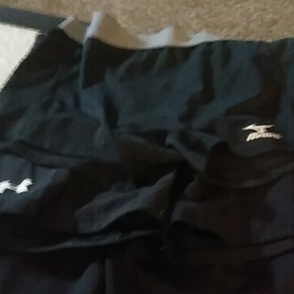 Huge Volleyball bundle spanxs and knee pads - Picture 4 of 5